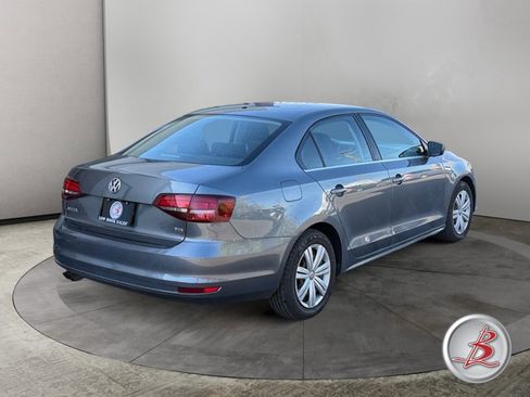 Used 2017 Volkswagen Jetta S FWD image 4