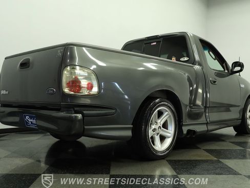 Used 2003 Ford F150 Lightning RWD image 26