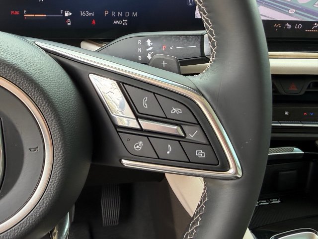 Used 2024 Buick Envision Avenir AWD/4WD image 18