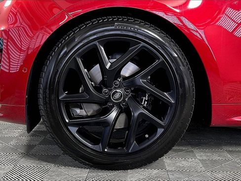 Used 2025 Land Rover Range Rover Sport Dynamic SE image 8