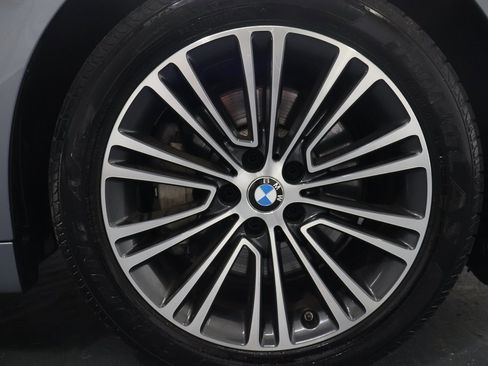 Used 2019 BMW 530i xDrive image 32