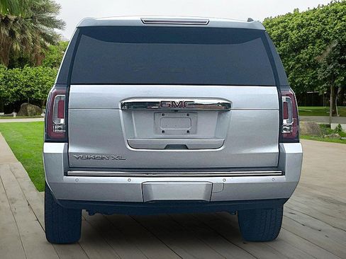 Used 2017 GMC Yukon XL Denali w/ Open Road Package RWD image 3