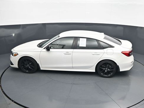 Used 2023 Honda Civic Sport image 16