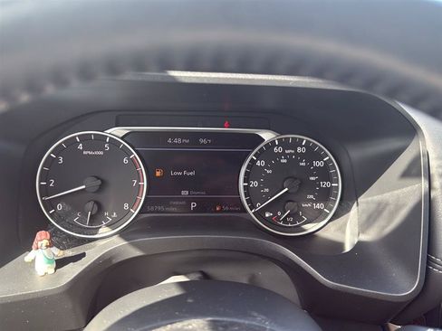 Used 2021 Nissan Rogue SV w/ Premium Package FWD image 3
