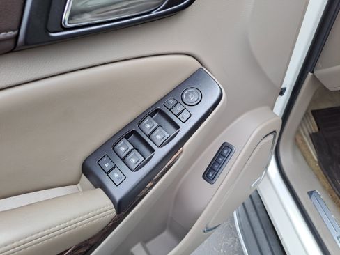 Used 2015 GMC Yukon XL SLT w/ Open Road Package image 15