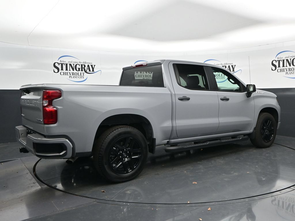Certified 2025 Chevrolet Silverado 1500 Custom RWD image 7