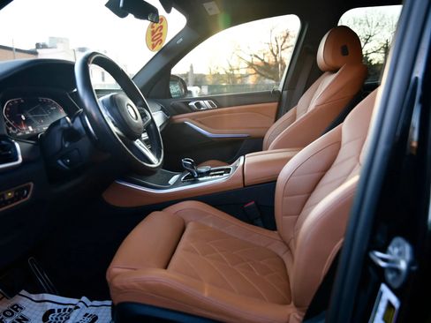 Used 2023 BMW X5 xDrive40i w/ M Sport Package image 12