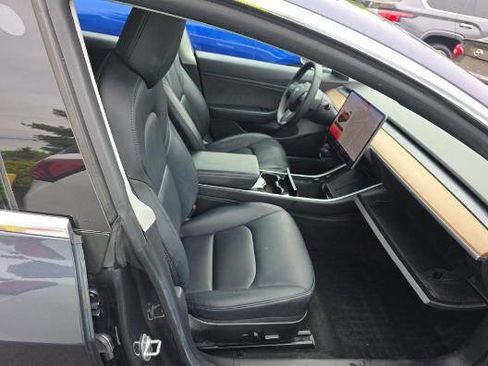 Used 2019 Tesla Model 3 Performance AWD/4WD image 4