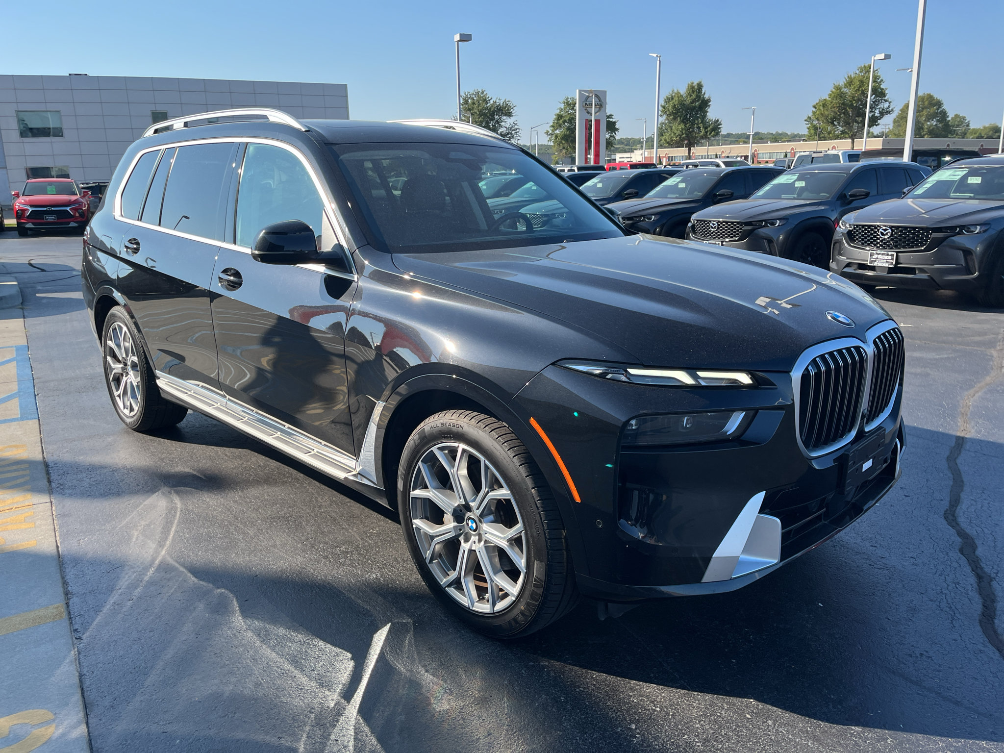 Used 2025 BMW X7 xDrive40i AWD/4WD image 6