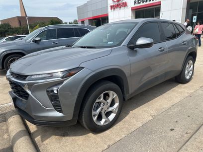 Used 2025 Chevrolet Trax LS w/ LS Convenience Package