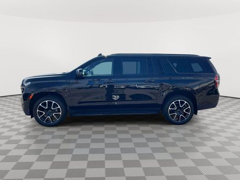 Used 2023 Chevrolet Suburban RST w/ Luxury Package AWD/4WD image 8