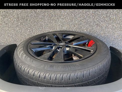 Used 2021 Chevrolet Trax LT w/ Redline Edition image 12