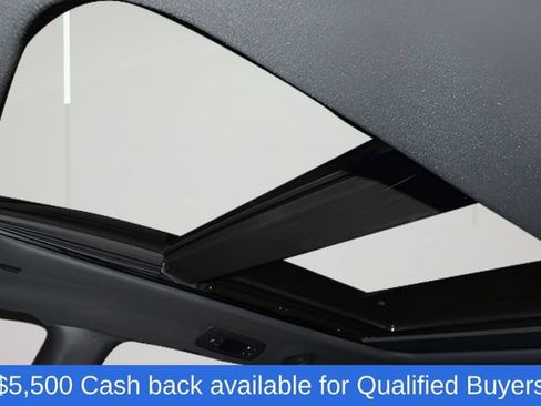 New 2026 Chrysler Pacifica Select AWD/4WD image 16