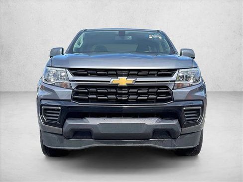 Used 2022 Chevrolet Colorado LT RWD image 3