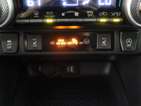 Used 2024 Toyota RAV4 XLE w/ Convenience Package AWD/4WD image 22