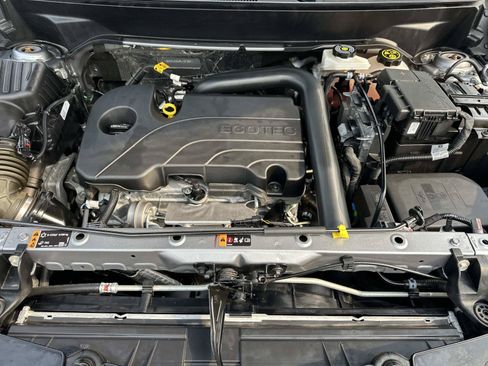 Certified 2024 Chevrolet Equinox Premier AWD/4WD image 10