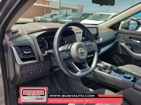Used 2023 Nissan Rogue SV AWD/4WD image 19