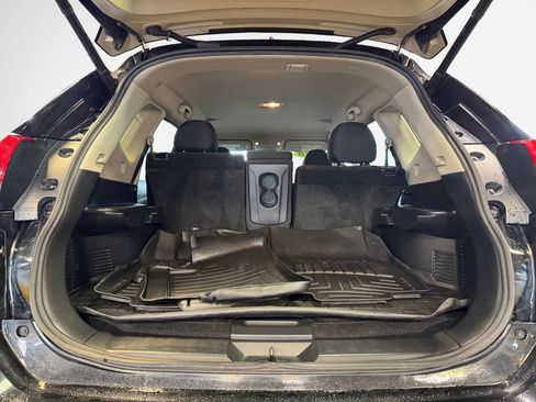 Used 2019 Nissan Rogue SV w/ Premium Package AWD/4WD image 25