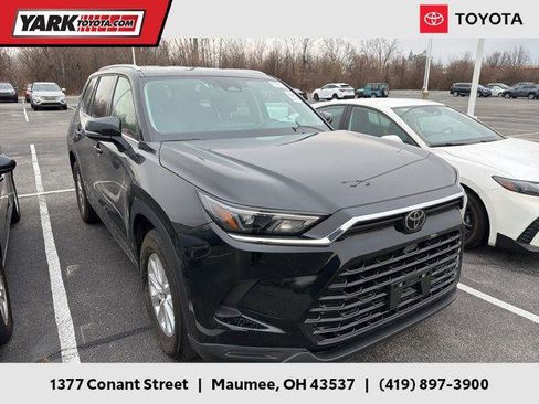 Certified 2025 Toyota Grand Highlander XLE image 1