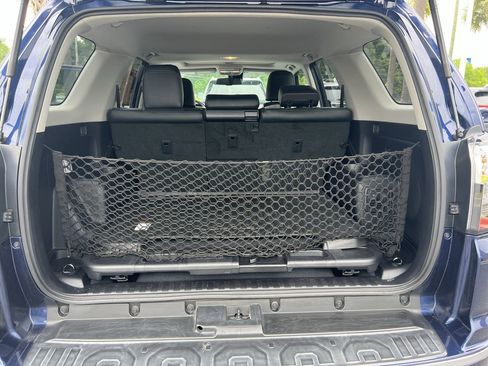 Used 2021 Toyota 4Runner Limited AWD/4WD image 33