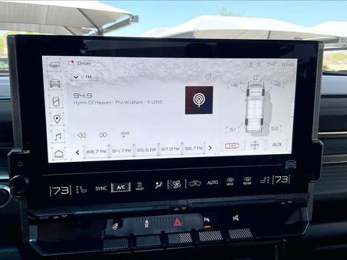 Used 2024 GMC Hummer EV 3X AWD/4WD image 31