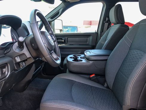 New 2026 RAM 3500 Tradesman AWD/4WD image 18