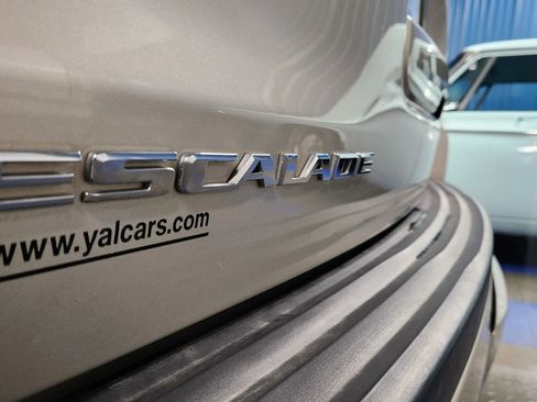 Used 2015 Cadillac Escalade Premium image 63