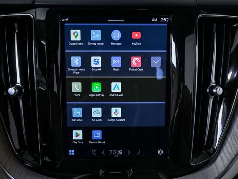 Certified 2023 Volvo XC60 B5 Plus w/ Climate Package image 15