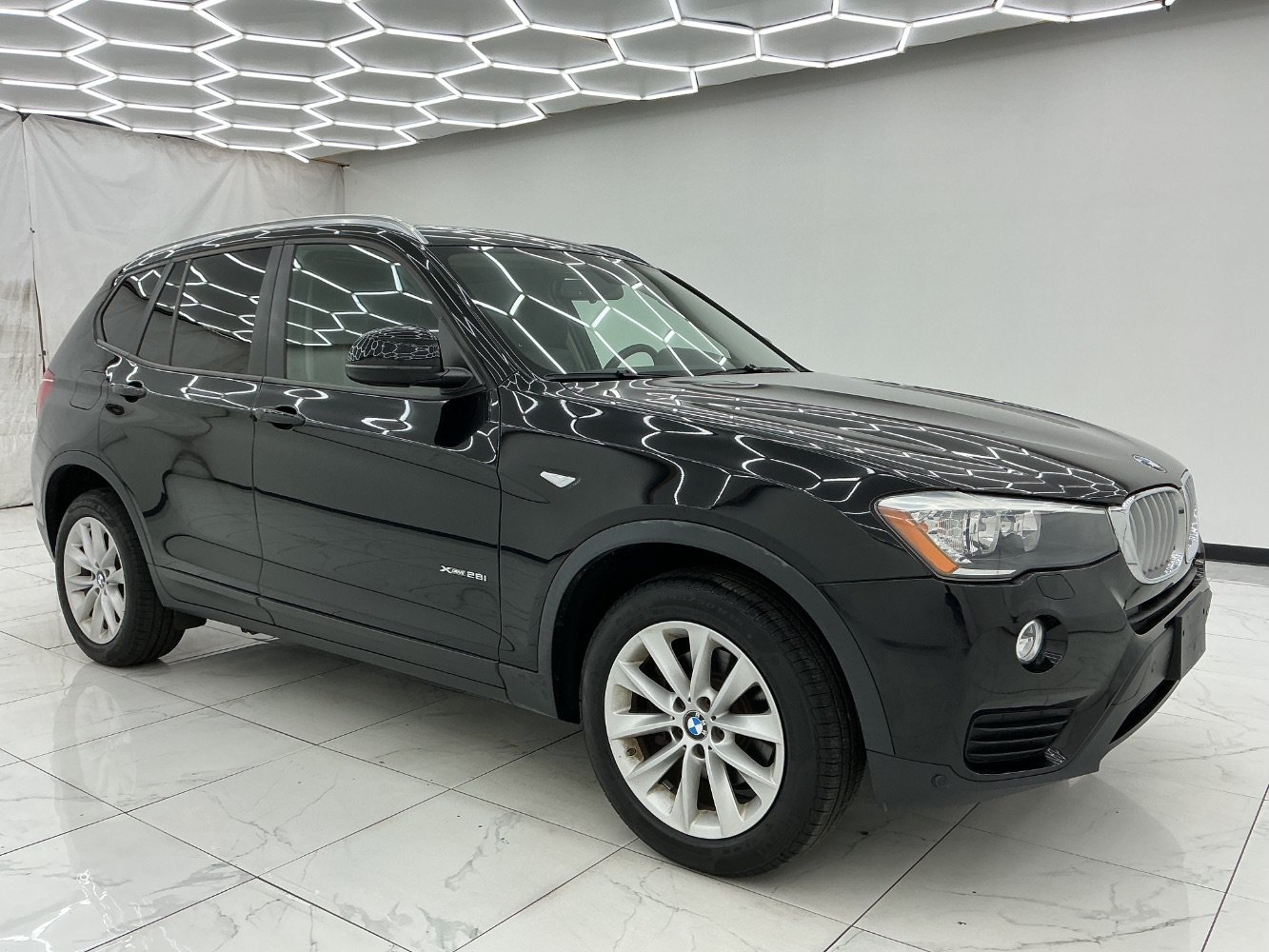 Used 2017 BMW X3 xDrive28i AWD/4WD image 7
