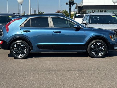 Used 2023 Kia Niro Wind FWD image 3