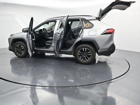 Used 2019 Toyota RAV4 LE w/ All Weather Liner Package AWD/4WD image 28