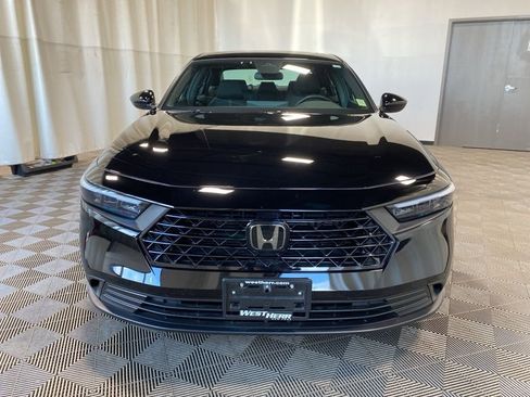 Used 2023 Honda Accord Sport image 2