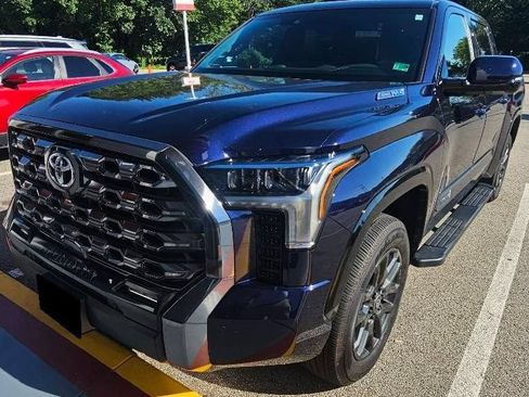 Used 2025 Toyota Tundra Platinum AWD/4WD image 1