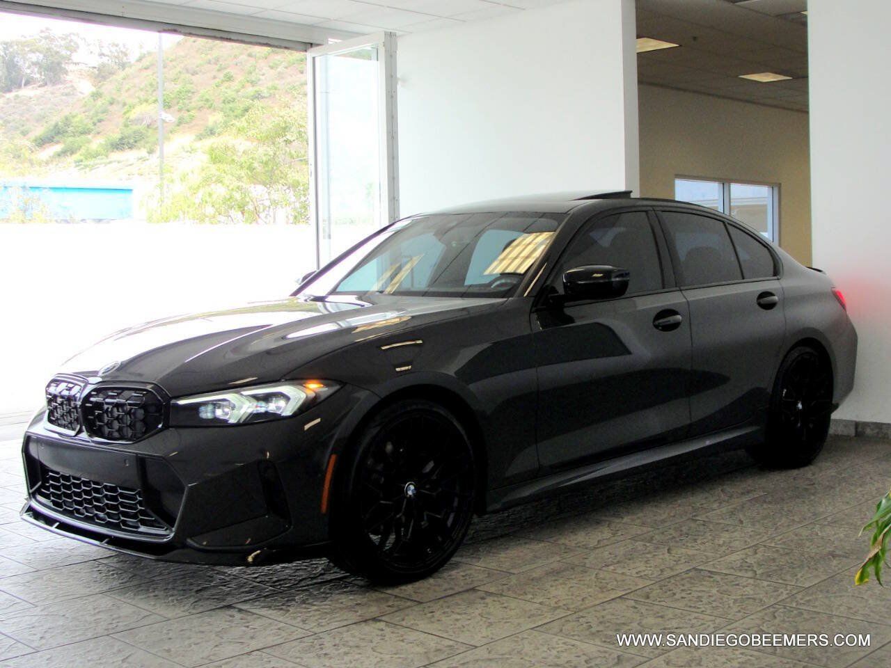 Used 2024 BMW 330i Sedan w/ M Sport Package RWD image 21