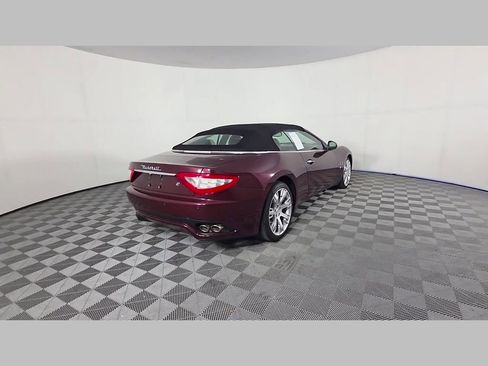 Used 2011 Maserati GranTurismo Convertible RWD image 39