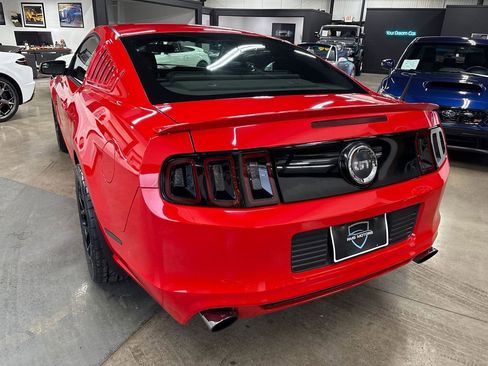 Used 2014 Ford Mustang GT w/ Equipment Group 301A image 9