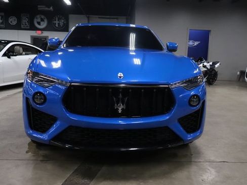 Used 2022 Maserati Levante F Tributo image 8