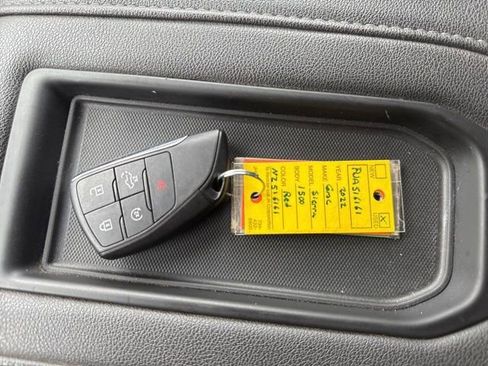 Used 2022 GMC Sierra 1500 Elevation image 9