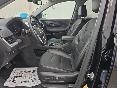 Used 2024 GMC Terrain SLT image 9
