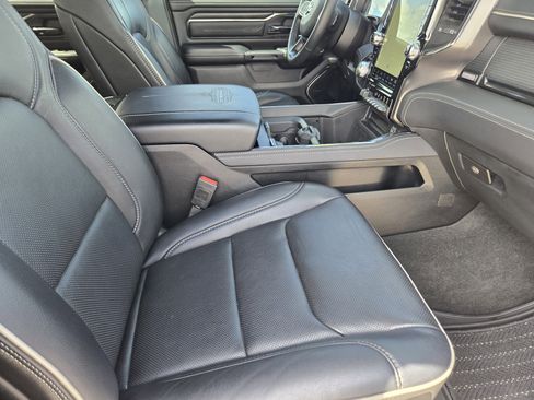 Used 2024 RAM 1500 Limited AWD/4WD image 16