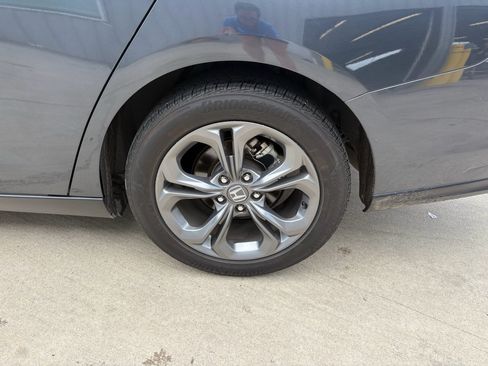 Certified 2024 Honda Accord EX image 32