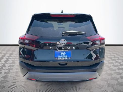 Used 2023 Nissan Rogue S FWD image 6