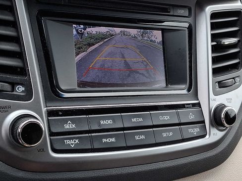 Used 2016 Hyundai Tucson SE w/ Option Group 02 AWD/4WD image 15