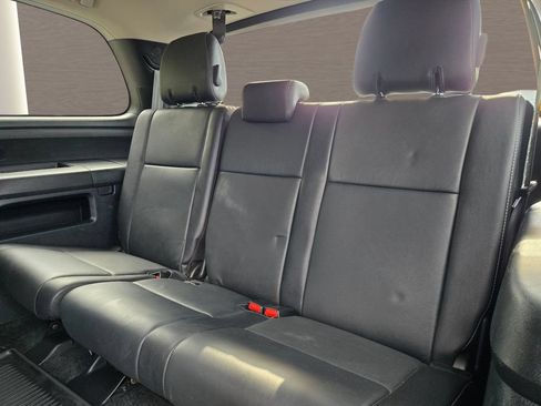 Used 2018 Toyota Sequoia TRD Sport AWD/4WD image 13