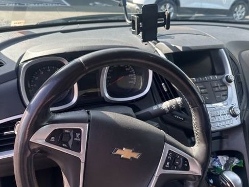 Used 2015 Chevrolet Equinox LT w/ Driver Convenience Package image 2