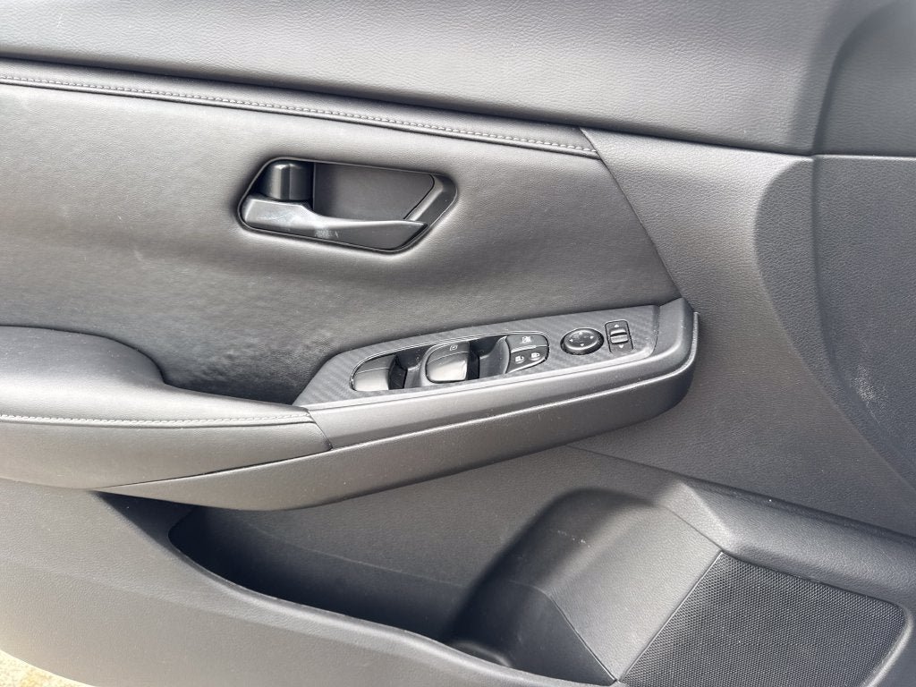 Used 2024 Nissan Sentra S FWD image 14