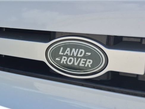 Used 2023 Land Rover Defender 130 SE AWD/4WD image 12