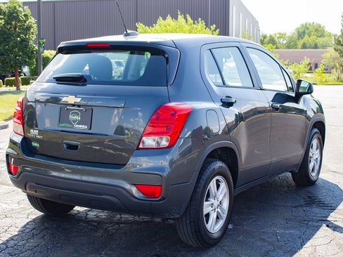 Used 2020 Chevrolet Trax LS AWD/4WD image 9