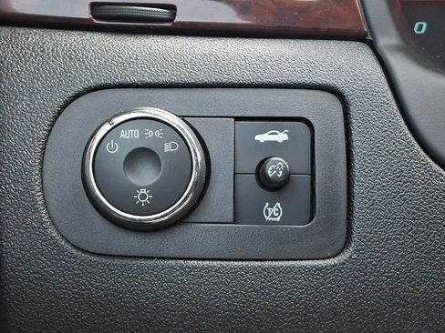 Used 2010 Chevrolet Impala LS image 21