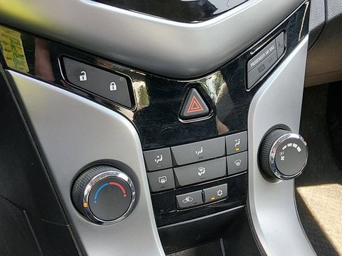 Used 2012 Chevrolet Cruze LT w/ All-Star Edition FWD image 21